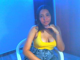 AnnaBellaStar69 - Live porn &amp; sex cam - 22532257