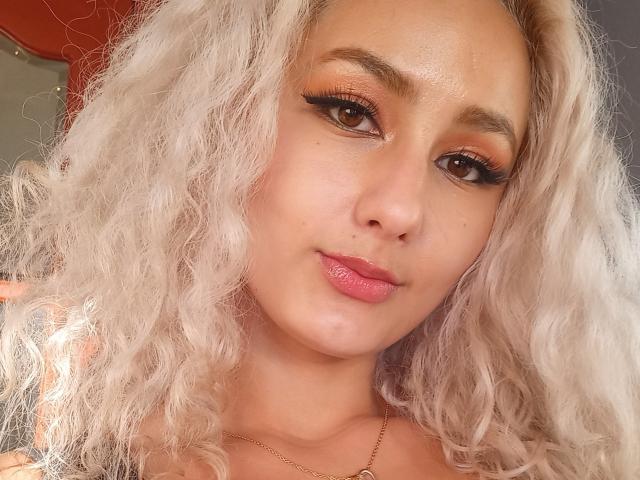 FloraSaenz - Live sex cam - 22533285