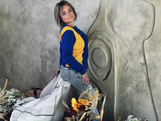 SnezhanaRells - Live porn &amp; sex cam - 22536121