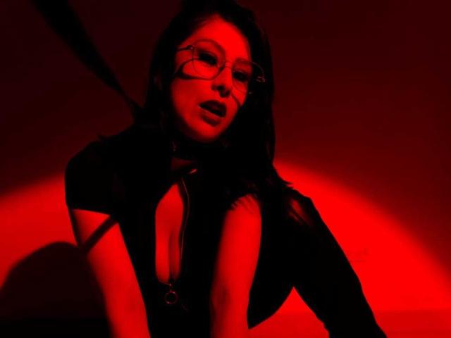 VioletaWhitee - Live Sex Cam - 22536365