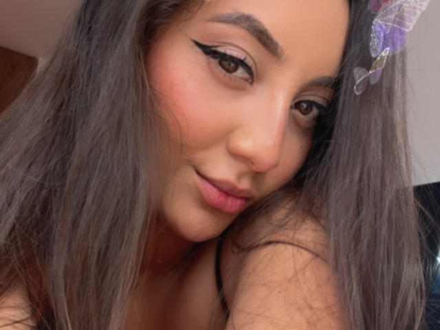 DianaFernandezz - Live Sex Cam - 22539365