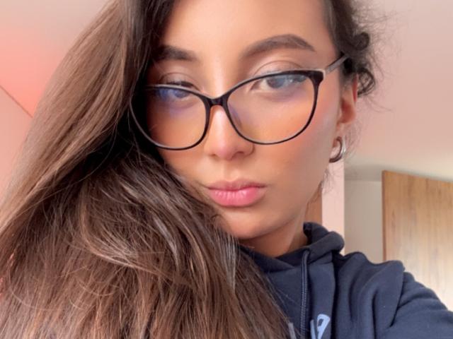 DianaFernandezz - Live sex cam - 22539377