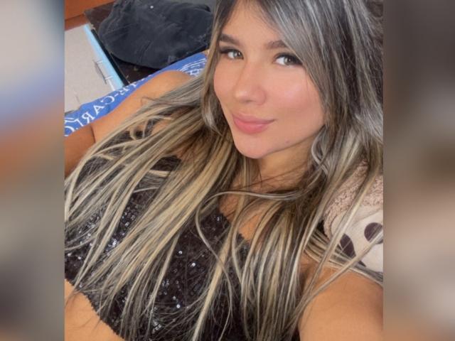 SashaPolet - Live porn &amp; sex cam - 22545393
