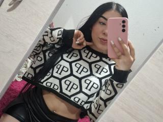 MiaGlowy - Live sex cam - 22549841