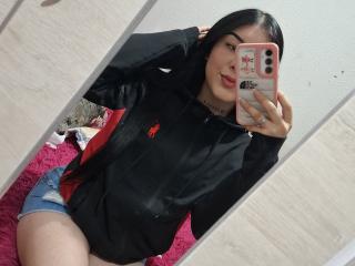 MiaGlowy - Live sex cam - 22549845