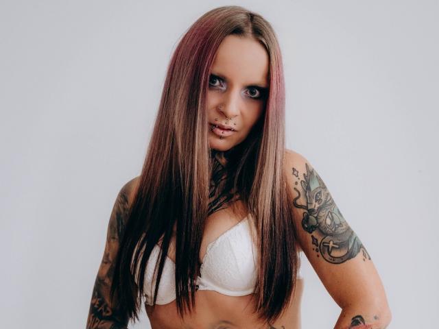 InesCreazy - Live porn &amp; sex cam - 22554245