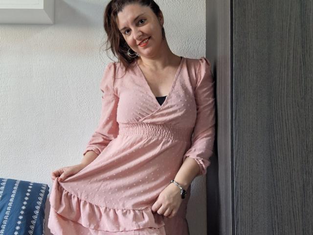 LaFrancaiseJessy - Live porn &amp; sex cam - 22555869