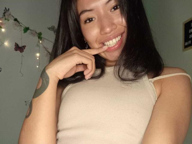 LuciaGarcia - Live sex cam - 22559989