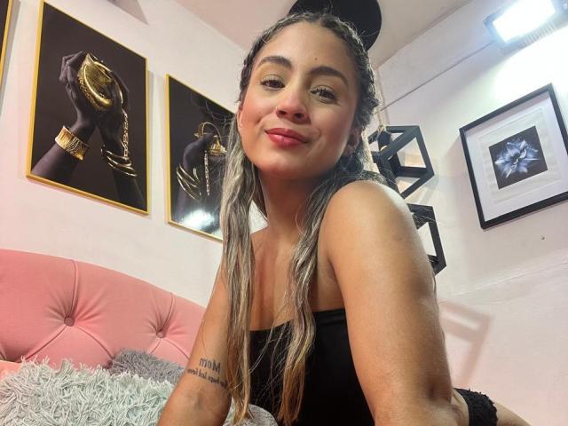 EamSuarez - Live sex cam - 22562881
