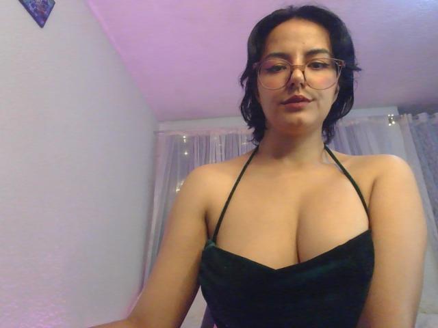 Paulettee - Live sex cam - 22562929