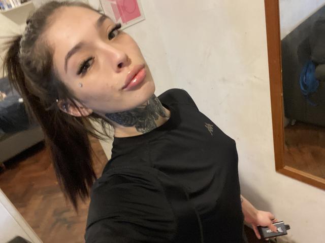 KatieSantana - Live porn &amp; sex cam - 22563621