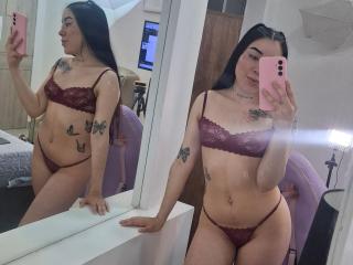 MiaGlowy - Live sex cam - 22565845