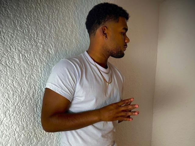 JacobSr - Live sex cam - 22570669