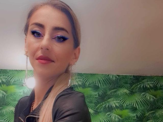 StellaDirty69X - Live porn &amp; sex cam - 22571177