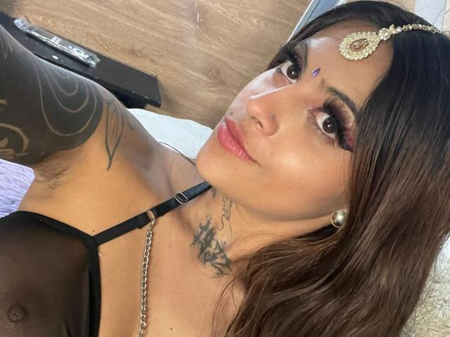 CoriPaige - Live porn &amp; sex cam - 22572445