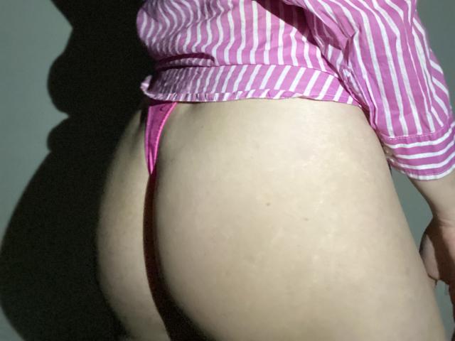 AlicePrings - Élő pornó és szexkamera - 22572465