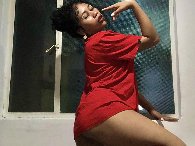 SophieSonyas - Sexe cam en vivo - 22574781