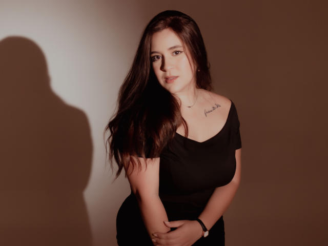 EmmyGray - Live porn &amp; sex cam - 22580221