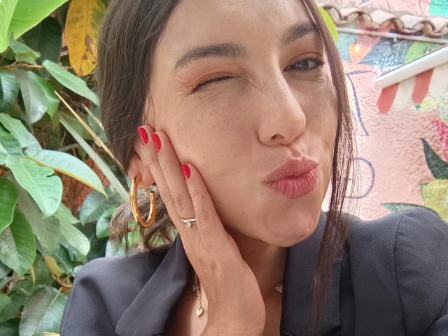 MiaReed - Live porn &amp; sex cam - 22587525