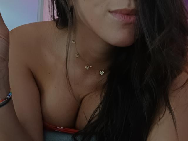 MiaReed - Live sex cam - 22587689
