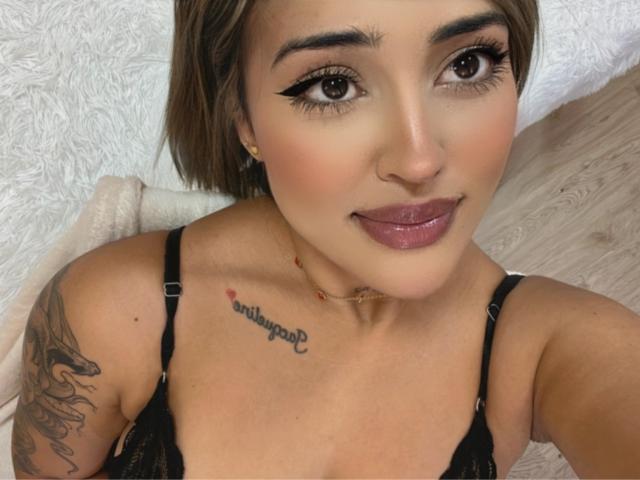 MaeCollins - Live porn &amp; sex cam - 22588397