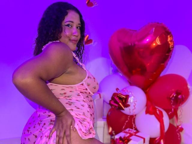 IamAhYours - Live porn &amp; sex cam - 22593589