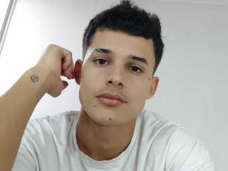 FreddyRomans - Live sex cam - 22594397