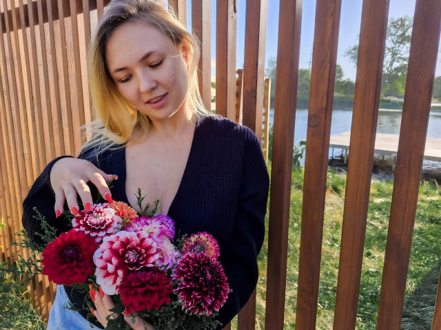 SallyVerda - Live sex cam - 22594693