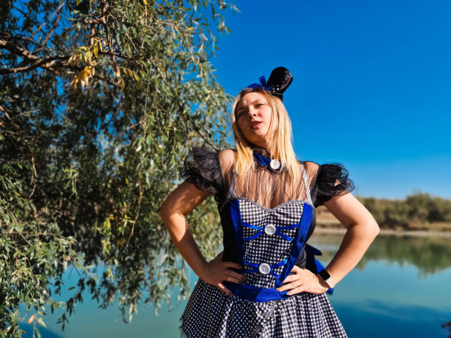 SallyVerda - Live porn &amp; sex cam - 22595873