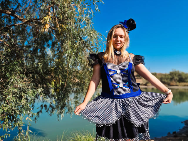 SallyVerda - פורנו בשידור חי ומצלמת סקס - 22595945