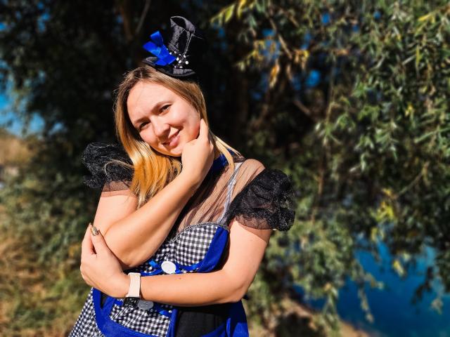 SallyVerda - Live sex cam - 22596065