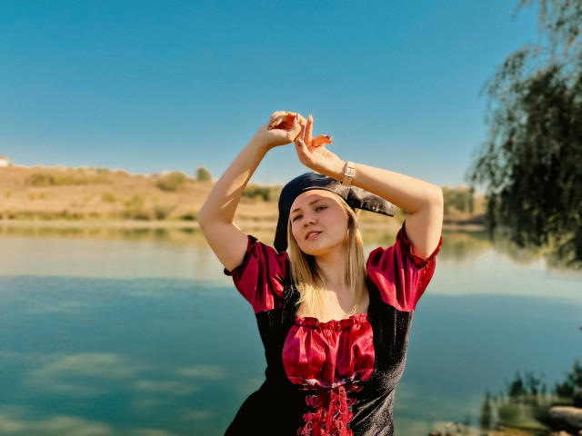 SallyVerda - Live sex cam - 22596281