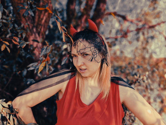 SallyVerda - Live sex cam - 22596381