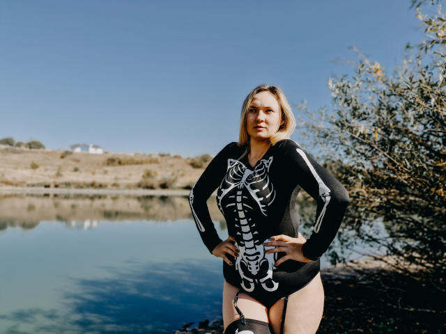 SallyVerda - Live porn &amp; sex cam - 22596881