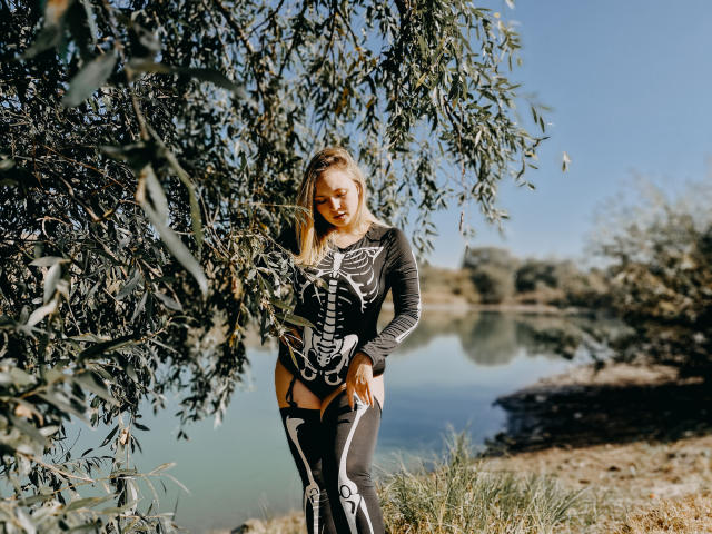 SallyVerda - сексуальная веб-камера в реальном времени - 22596969