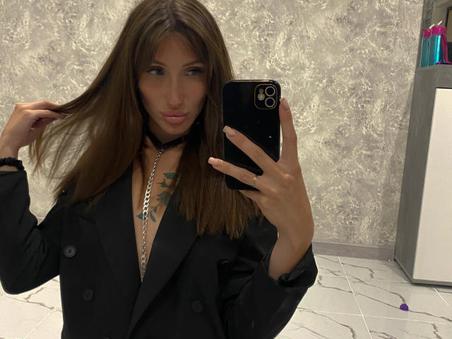 MollieAdele - Live sex cam - 22598081