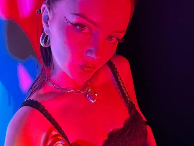 KlementinaHotty - Live porn &amp; sex cam - 22598229