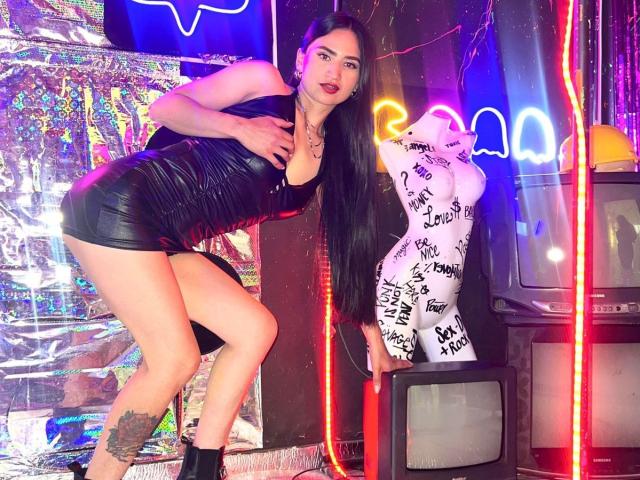SarahMaxwell - Live sex cam - 22598965
