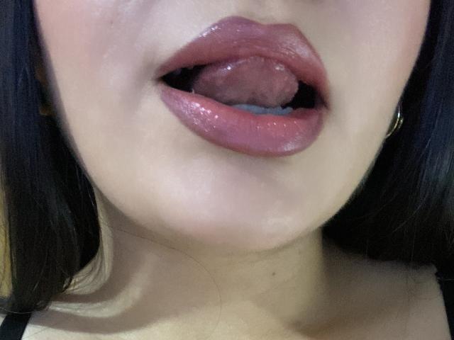 MiaDuboisX - сексуальная веб-камера в реальном времени - 22599989