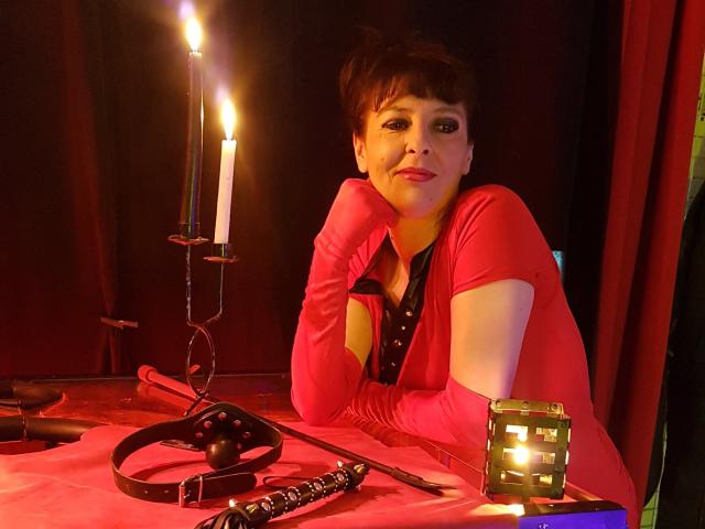 MaitresseElsa - Live porn &amp; sex cam - 22602669