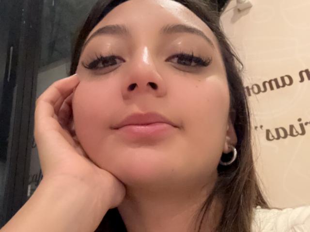 DianaFernandezz - Live sexe cam - 22604341