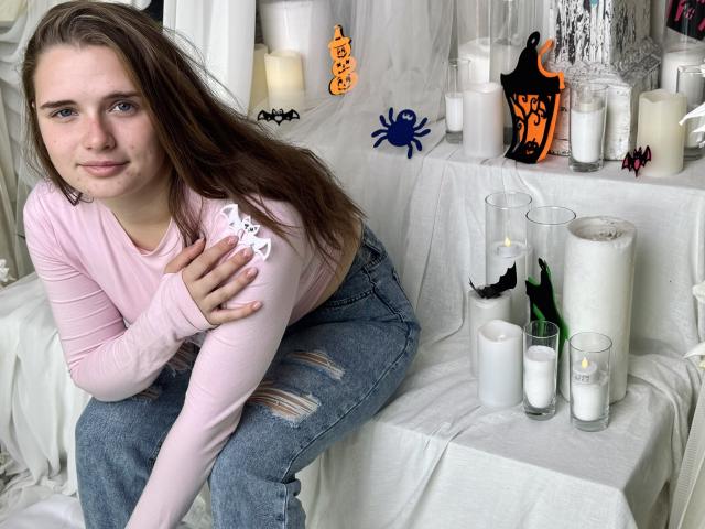 CarolineHott69 - Live porn &amp; sex cam - 22609585