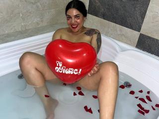 AndreaBusty - Live porn &amp; sex cam - 22612473