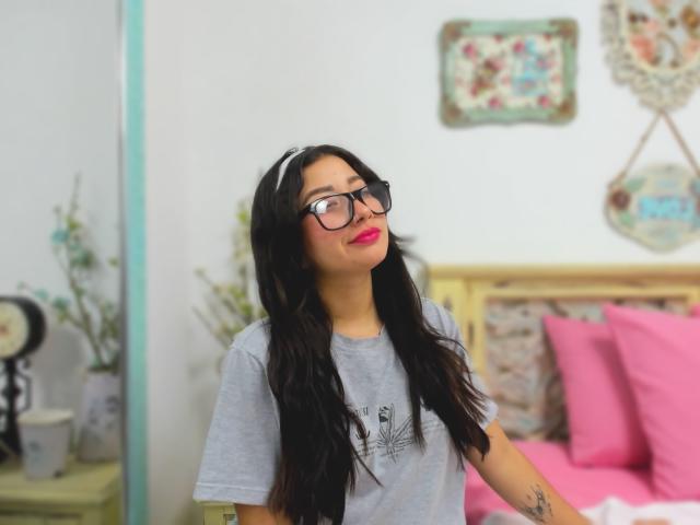 Genesiss - Live porn &amp; sex cam - 22614525