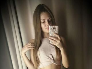 ElsaFontain - Live sex cam - 22617365