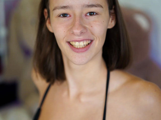 LenaBlush-hot - Sexe cam en vivo - 22619345