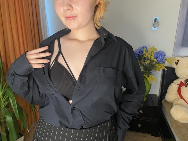 Andigo - Live sex cam - 22619817