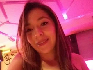 TaniaSanders - Live porn &amp; sex cam - 22620833