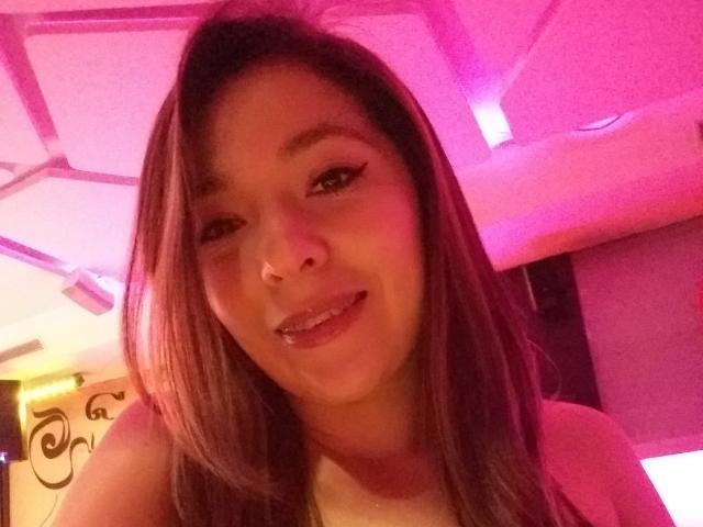 TaniaSanders - Live porn &amp; sex cam - 22620833