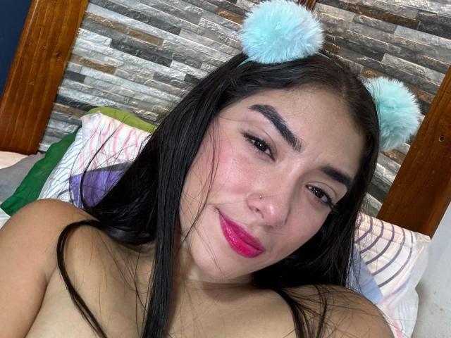 SharonKlart - Live porn &amp; sex cam - 22633721